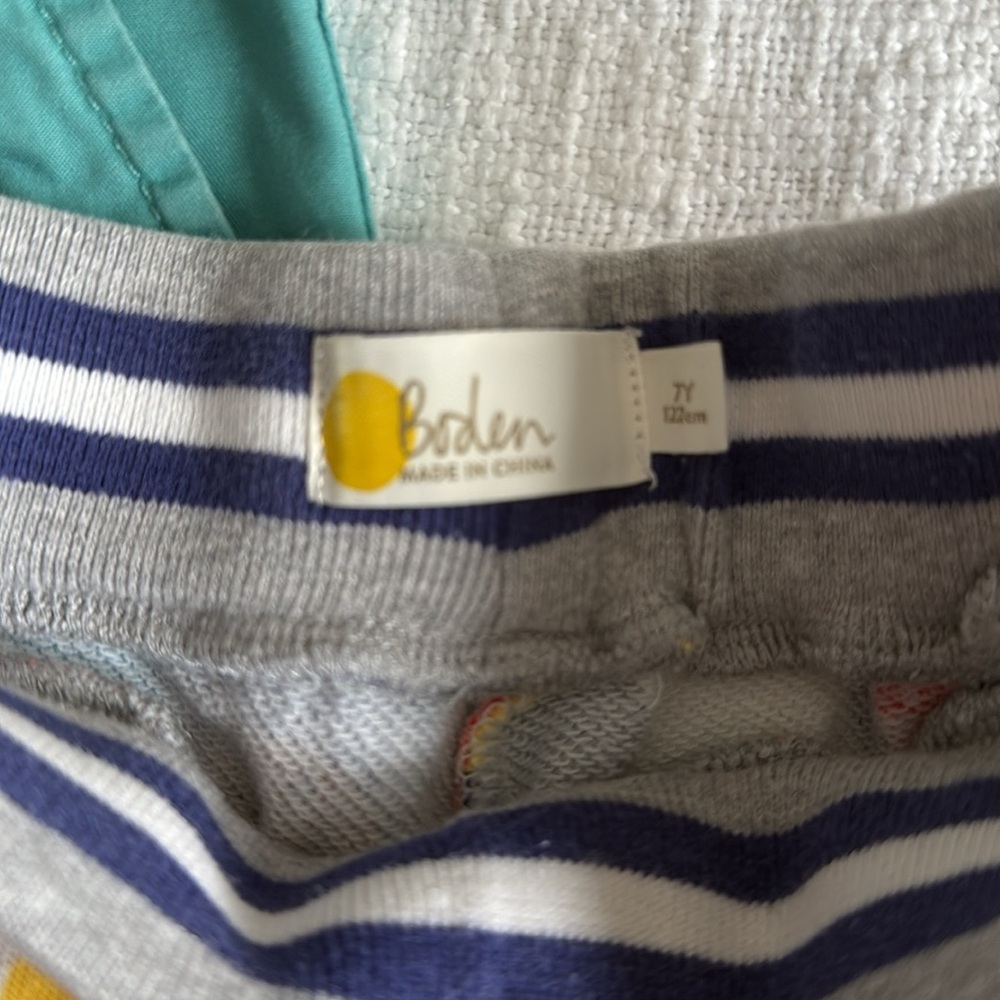Colorful Kids Animal Print Shorts Set - Picture 2 of 5